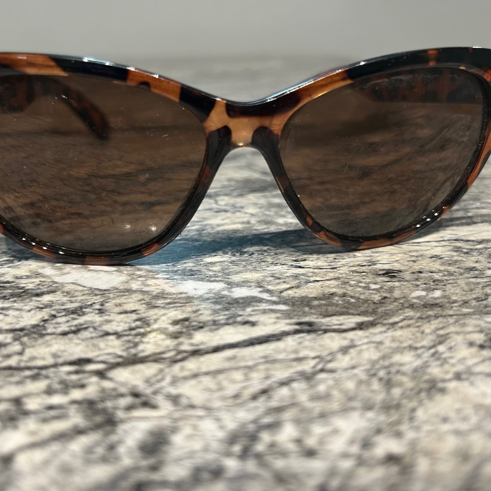 A.J. Morgan Tortoiseshell Brown Frame Sunglasses with Brown Lenses